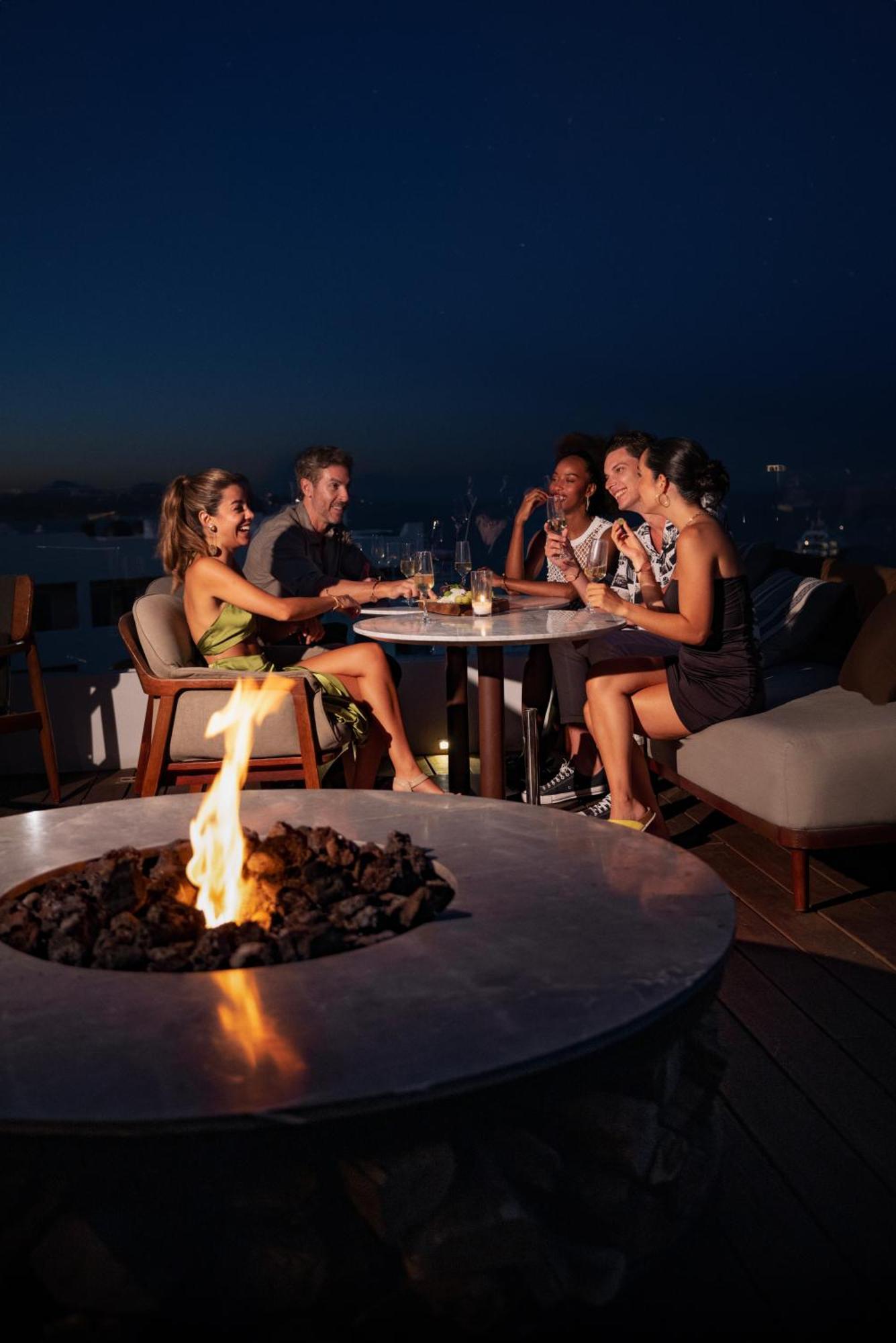 Hotel Me Marbella Exteriér fotografie The Terrace at the InterContinental San Francisco